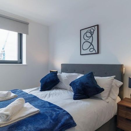 Stunning 2 Bed Apartment In Salford With Views Manchester Eksteriør bilde
