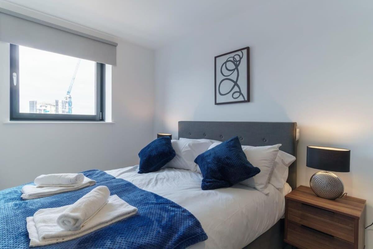 Stunning 2 Bed Apartment In Salford With Views Manchester Eksteriør bilde