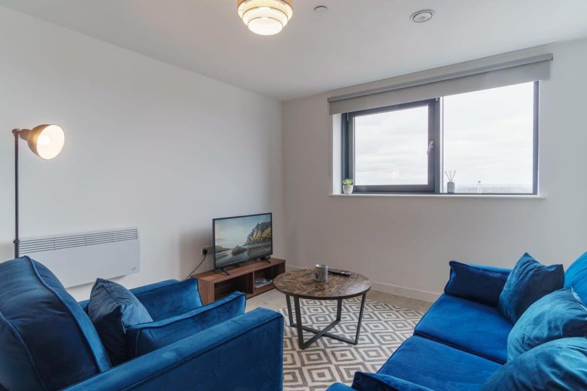 Stunning 2 Bed Apartment In Salford With Views Manchester Eksteriør bilde